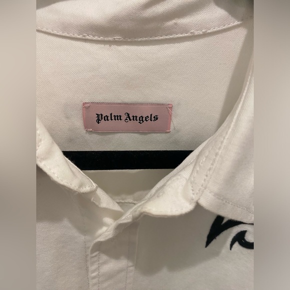 Palm Angels Men's button down shirt,
Size 52 (large) excellent condition. - Picture 3 of 7